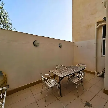 Malta Spacious Getaway Daire *