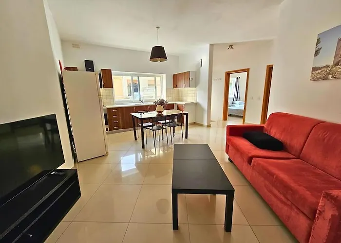 Malta Spacious Getaway Daire Mgarr